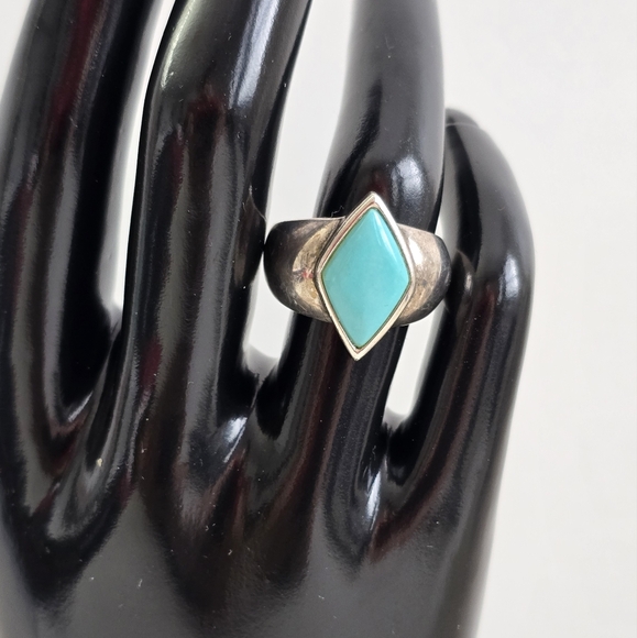 Sterling Silver 925 Turquoise Ring - Picture 2 of 9